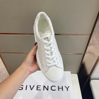 $72.00 USD Givenchy Casual Shoes For Men #1133747