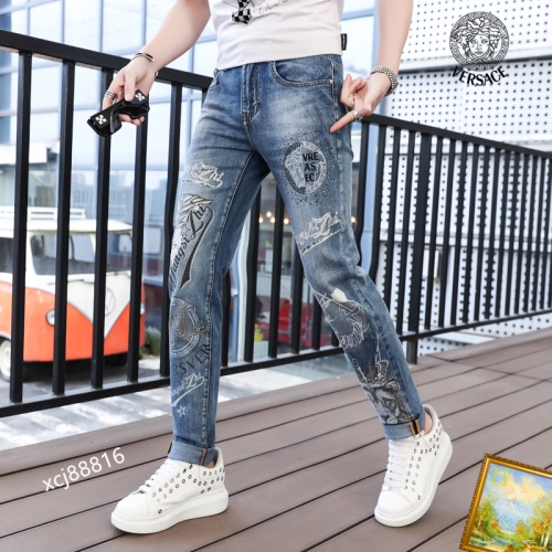 Replica Versace Jeans For Men #1135953 $48.00 USD for Wholesale