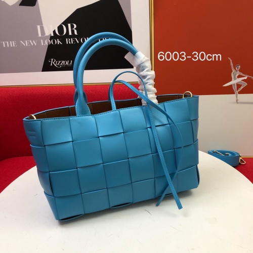 Replica Bottega Veneta BV AAA Quality Handbags For Women #1144131 $122.00 USD for Wholesale