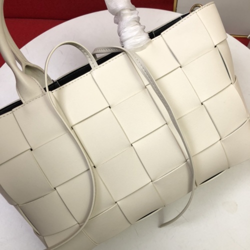 Replica Bottega Veneta BV AAA Quality Handbags For Women #1144135 $122.00 USD for Wholesale
