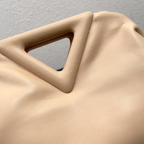Replica Bottega Veneta BV AAA Quality Messenger Bags For Women #1144245 $105.00 USD for Wholesale