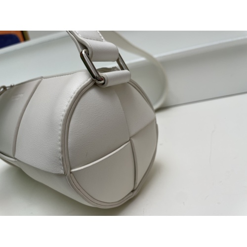 Replica Bottega Veneta BV AAA Quality Messenger Bags For Women #1144278 $92.00 USD for Wholesale