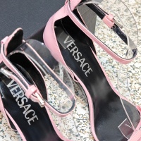 $118.00 USD Versace Sandal For Women #1137377