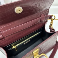 $108.00 USD Valentino AAA Quality Messenger Bags For Women #1138610