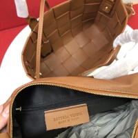 $122.00 USD Bottega Veneta BV AAA Quality Handbags For Women #1144133
