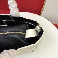 $122.00 USD Bottega Veneta BV AAA Quality Handbags For Women #1144135