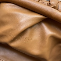 $122.00 USD Bottega Veneta BV AAA Quality Messenger Bags For Women #1144228