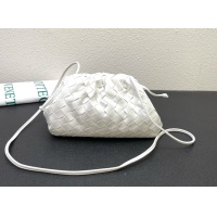 $122.00 USD Bottega Veneta BV AAA Quality Messenger Bags For Women #1144230