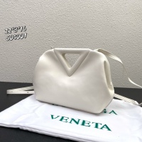 $105.00 USD Bottega Veneta BV AAA Quality Messenger Bags For Women #1144246