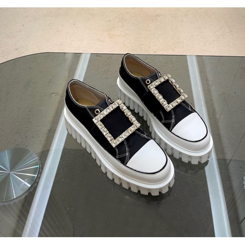 Replica Roger Vivier Casual Shoes For Women #1148399 $100.00 USD for Wholesale