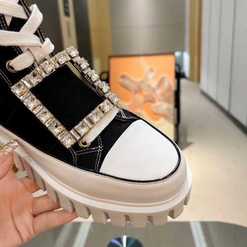 Replica Roger Vivier High Tops Shoes For Women #1148402 $105.00 USD for Wholesale