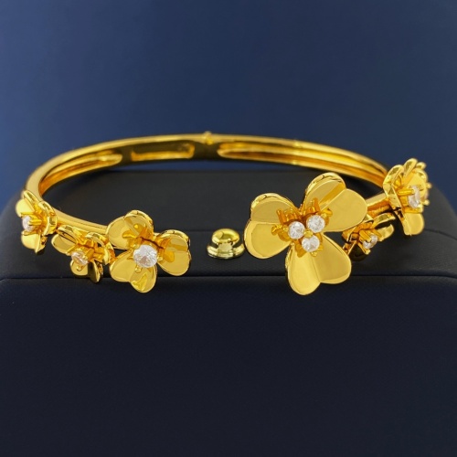 Replica Van Cleef &amp; Arpels Bracelets For Women #1153620, $39.00 USD, [ITEM#1153620], Replica Van Cleef &amp; Arpels Bracelets outlet from China