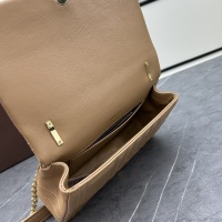 $190.00 USD Burberry AAA Quality Messenger Bags For Women #1144386