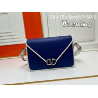 $102.00 USD Valentino AAA Quality Messenger Bags For Women #1144517