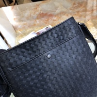 $158.00 USD Bottega Veneta AAA Man Messenger Bags #1148246