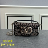$118.00 USD Valentino AAA Quality Messenger Bags For Women #1149078