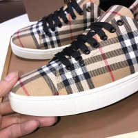 $80.00 USD Burberry Casual Shoes For Men #1149340