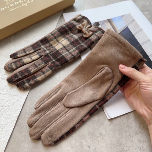 Replica Burberry Gloves For Women #1154983 $38.00 USD for Wholesale