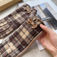 $38.00 USD Burberry Gloves For Women #1154983