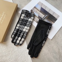 $38.00 USD Burberry Gloves For Women #1154984