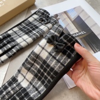 $38.00 USD Burberry Gloves For Women #1154984