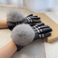 $40.00 USD Burberry Gloves #1154991