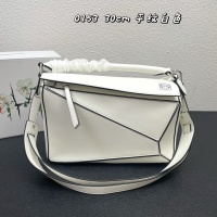 $98.00 USD LOEWE AAA Quality Messenger Bags For Women #1158896