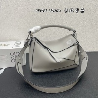 $92.00 USD LOEWE AAA Quality Messenger Bags For Women #1158898