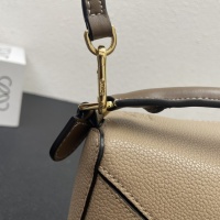 $88.00 USD LOEWE AAA Quality Messenger Bags For Women #1158907