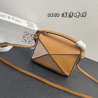 $88.00 USD LOEWE AAA Quality Messenger Bags For Women #1158909