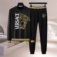 $88.00 USD Versace Tracksuits Long Sleeved For Men #1159290