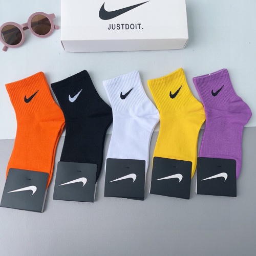 Replica Nike Socks #1165024, $27.00 USD, [ITEM#1165024], Replica Nike Socks outlet from China