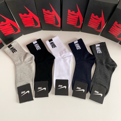 Replica Nike Socks #1166720, $27.00 USD, [ITEM#1166720], Replica Nike Socks outlet from China