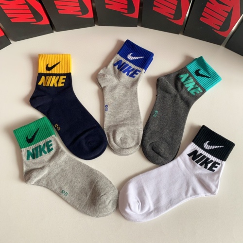 Replica Nike Socks #1167554 $27.00 USD for Wholesale