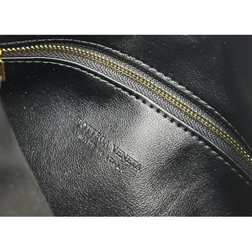 Replica Bottega Veneta BV AAA Quality Handbags For Women #1170902 $130.00 USD for Wholesale