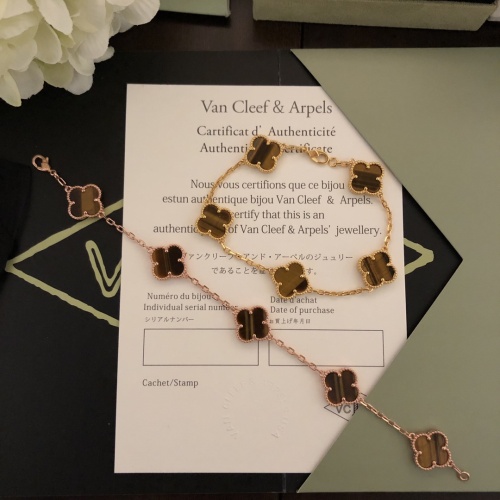 Replica Van Cleef & Arpels Bracelets For Women #1171008 $36.00 USD for Wholesale