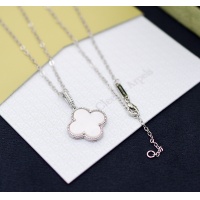 $17.00 USD Van Cleef & Arpels Necklaces For Women #1168354