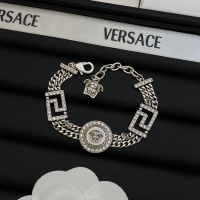 $32.00 USD Versace Bracelets #1170813