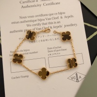 $36.00 USD Van Cleef & Arpels Bracelets For Women #1171008