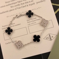 $36.00 USD Van Cleef & Arpels Bracelets For Women #1171017