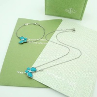 $48.00 USD Van Cleef & Arpels Jewelry Set For Women #1177031