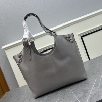 $115.00 USD Balenciaga AAA Quality Shoulder Bags For Women #1178774