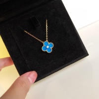 $27.00 USD Van Cleef & Arpels Necklaces For Women #1184077