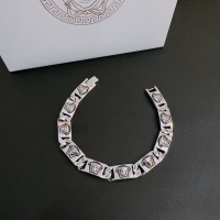 $64.00 USD Versace Bracelets #1184241