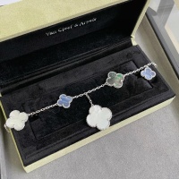 $42.00 USD Van Cleef & Arpels Bracelets For Women #1184901
