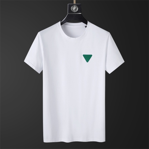 Replica Bottega Veneta BV T-Shirts Short Sleeved For Men #1187990, $25.00 USD, [ITEM#1187990], Replica Bottega Veneta BV T-Shirts outlet from China