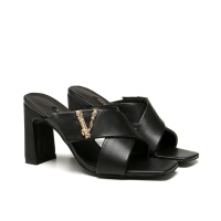 $80.00 USD Versace Slippers For Women #1185985