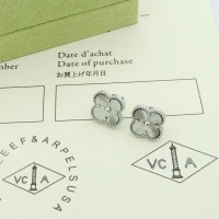 $25.00 USD Van Cleef & Arpels Earrings For Women #1188991