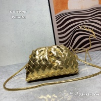 Bottega Veneta BV AAA Quality Messenger Bags For Women #1193308