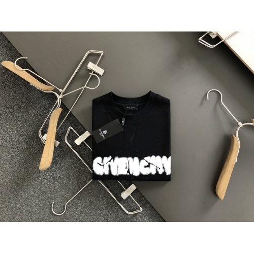 Replica Givenchy T-Shirts Short Sleeved For Men #1200426 $64.00 USD for Wholesale
